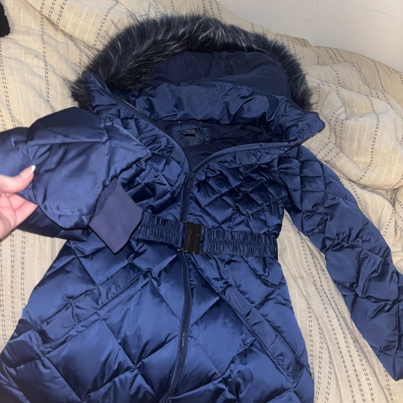 GUESS Real Down Belted Puffer Jacket ❄️✨ (Retail $250+) - Picture 7 of 7